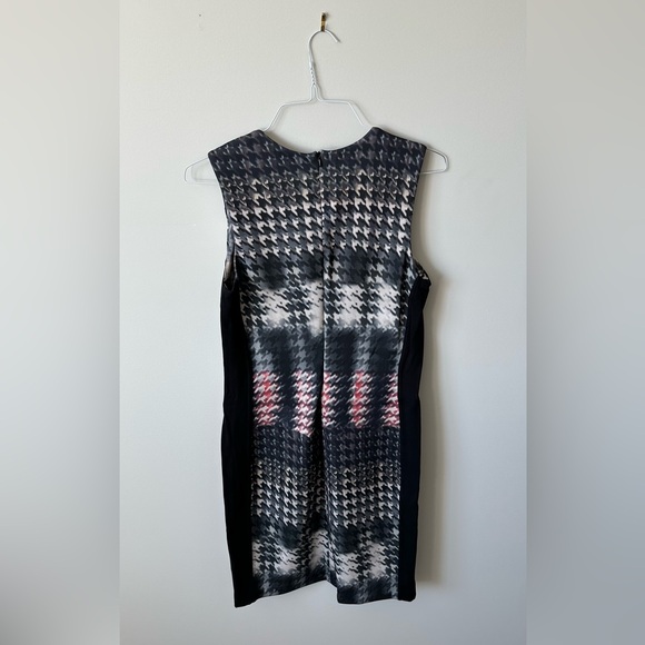 Linea Domani Dress - Picture 2 of 3